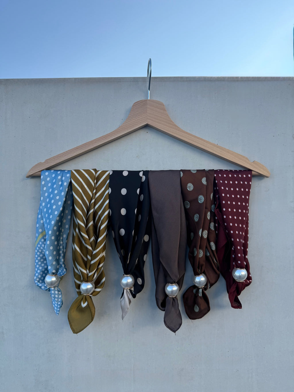 Sjaal - Burgundy Polka dot