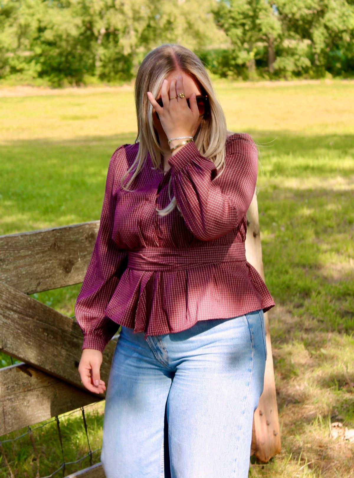 Cannes Geruite Overslag Blouse - Burgundy